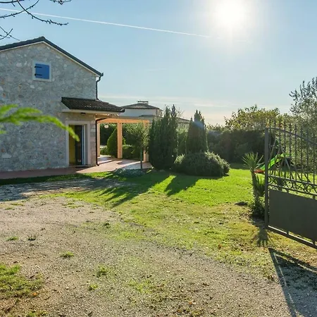Newly Built Stone Mia With Garden And Pool Lejlighed Višnjan